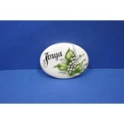 Kép 1/2 - Gyöngyvirágos porcelán hűtőmágnes, anyák napjára