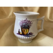 Elegáns porcelán bögre